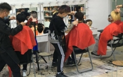哈尔滨美容美发学校为您讲解主要的剪发道具及选择方法